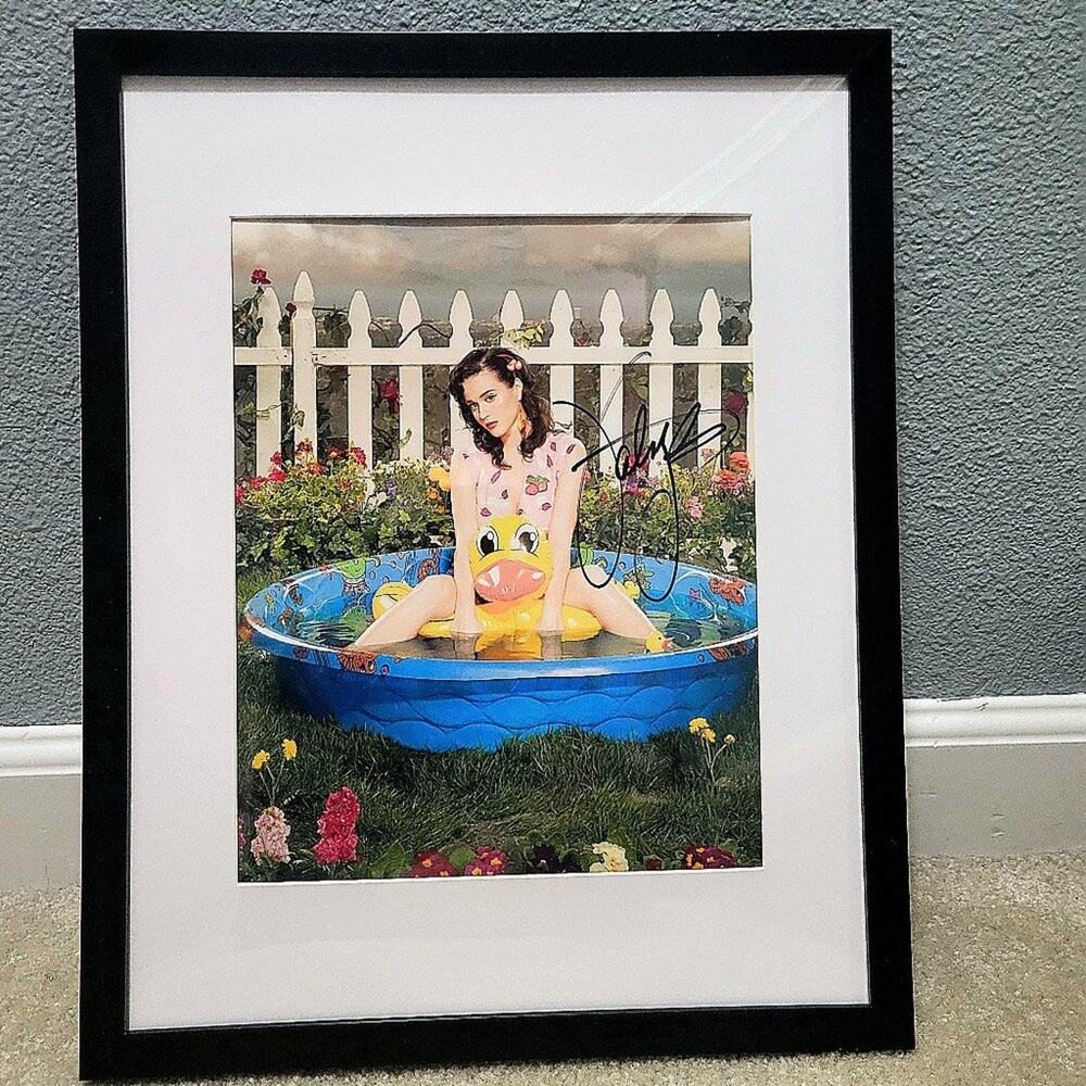 Limited Edition Katy Perry Autographed 11X14 Framed & Matted Picture with COA